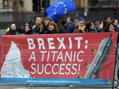 Previdno za novo zbližanje z EU