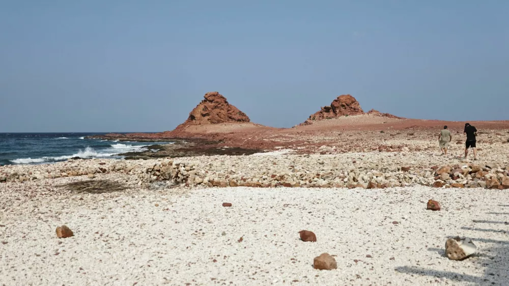 FILE PHOTO: Foreign visitors tour an area of the Socotra Island, Yemen November 3, 2025. REUTERS/Stringer/File Photo