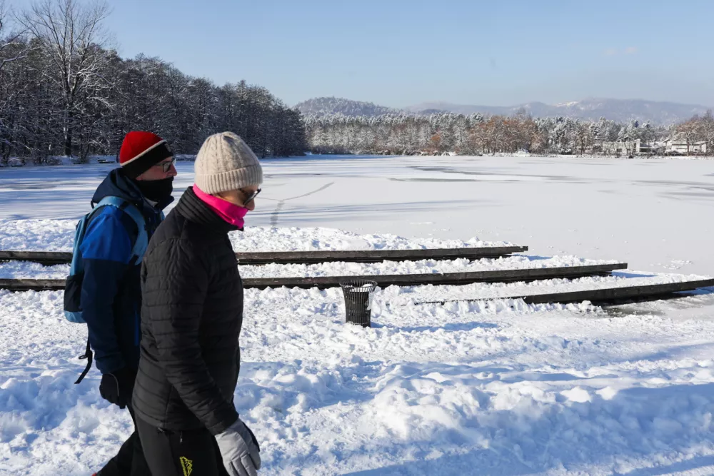 08.01.2026. Mraz -12 v Ljubljani. Zamrznjen Kose&scaron;ki bajer. Foto: Bojan Velikonja / Foto: 