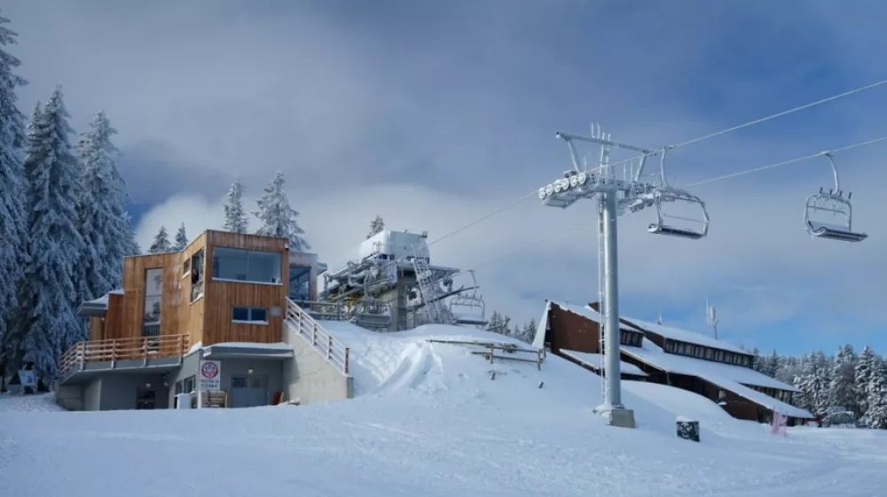 &scaron;tirisedežnica Ru&scaron;ka, Areh