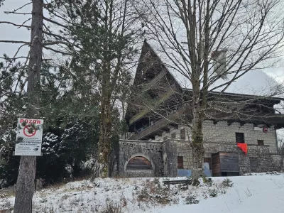 Bohinj, Ribcev Laz.Propadajoci Hotel Bellevue, v katerem je pred skoraj 60 leti pocitnikovala tudi pisateljica Agatha Christie.