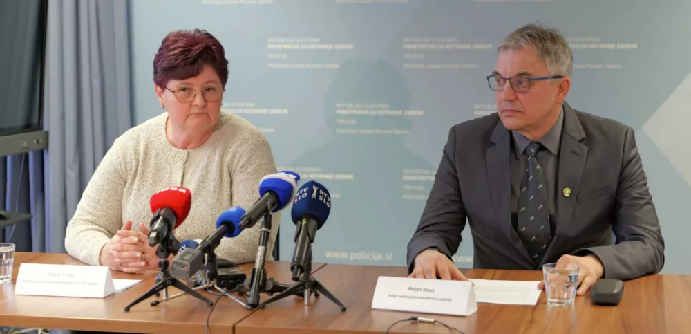 Murska Sobota.Novinarska konferenca po napadu z nozem na pomurski srednji soli.Ravnateljica Srednje zdravstvene sole Murska Sobota Zlatka Lebar in vodja sektorja kriminalisticne policije na PU Murska Sobota Bojan Rous.Foto: PU Murska Sobota