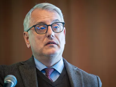 Ljubljana, GZS.Novinarska konferenca ministrstva za gospodarstvo, turizem in sport ter Slovenske turisticne organizacije (STO) s predstavitvijo prvega pregleda turisticnega leta 2025 ter kljucnih nacrtov, usmeritev in novosti za leto 2026.Minister za gospodarstvo, turizem in sport Matjaz Han.