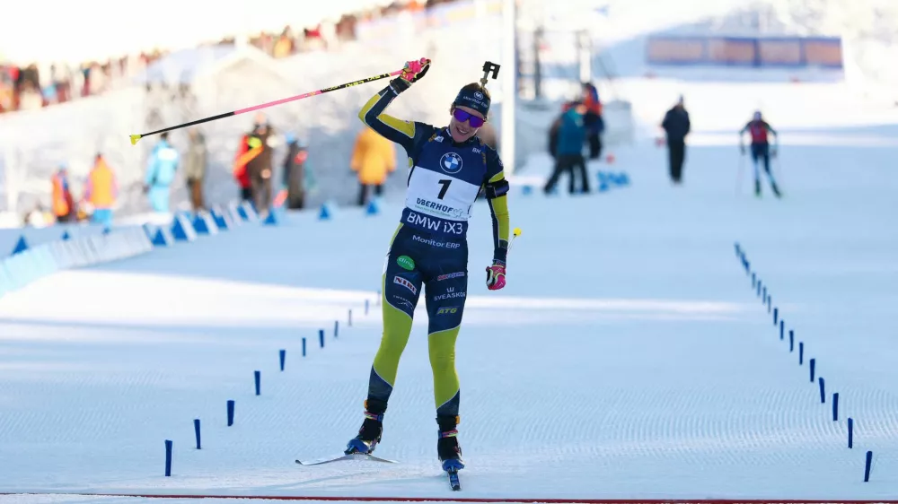 Biathlon - Biathlon World Cup - Oberhof, Germany - January 11, 2026 Sweden's Elvira Oeberg celebrates after winning the women's 10km pursuit REUTERS/Matthew Childs