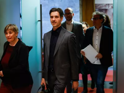 Minimalna plača: Ministra Bo&scaron;tjančič in Mesec sta na različnih bregovih