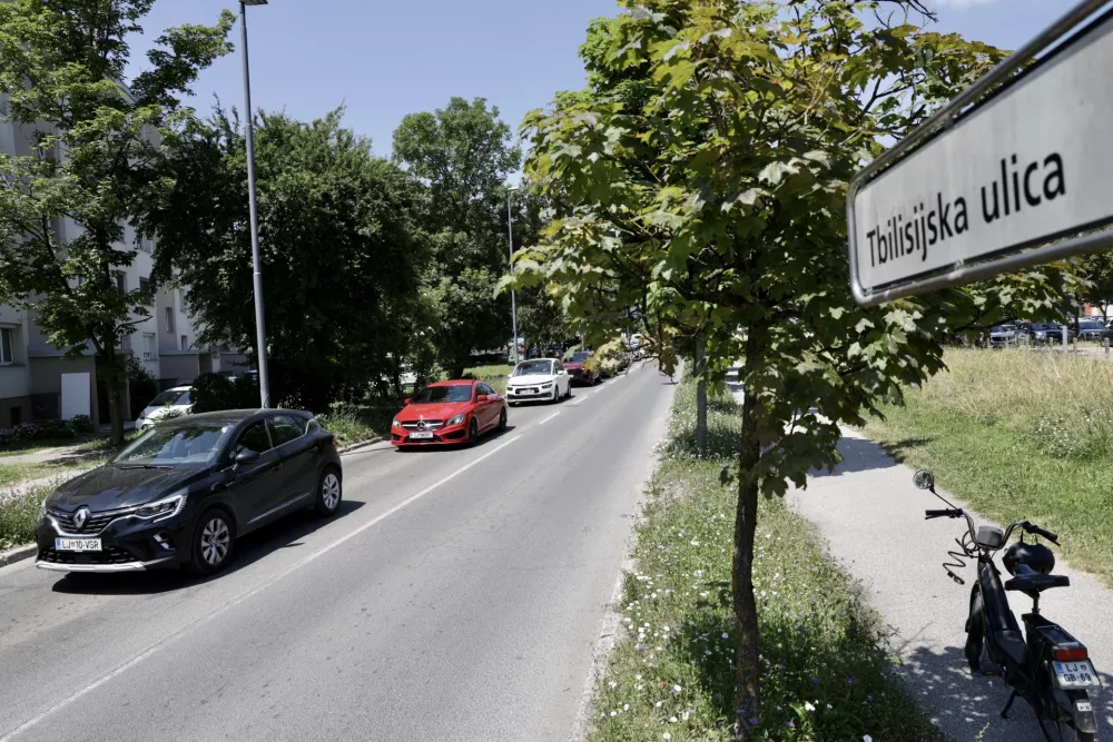 Javna naročila med ceno, kvaliteto in aneksi