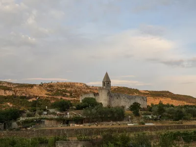 Hrastovljefoto: Bojan Velikonja