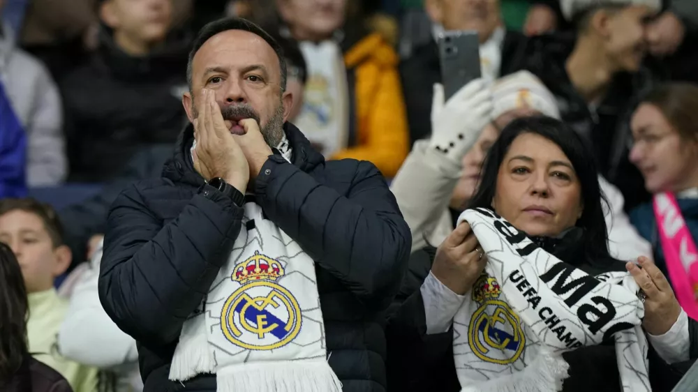 Soccer Football - LaLiga - Real Madrid v Levante - Santiago Bernabeu, Madrid, Spain - January 17, 2026 Real Madrid fans in the stands before the start of the match REUTERS/Ana Beltran