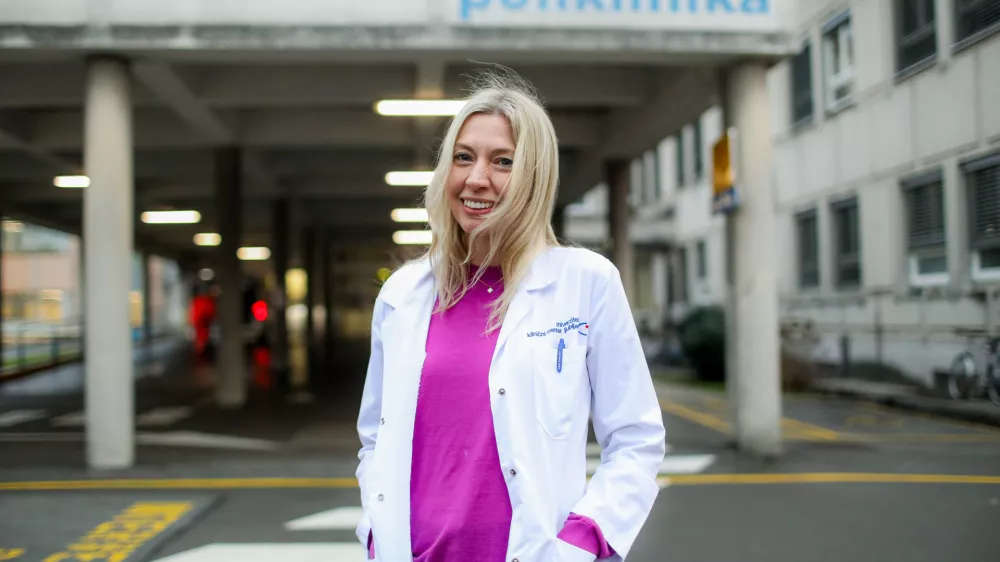 - 15.01.2025. - Prof. dr. Mojca Jensterle Sever, dr. med. Klinični oddelek za endokrinologijo, diabetes in presnovne bolezni. Strokovnjakinja za debelost kot bolezen.- OPOMBA: ZA NEDELJCA!//FOTO: Bojan Velikonja / Foto: Bojan Velikonja