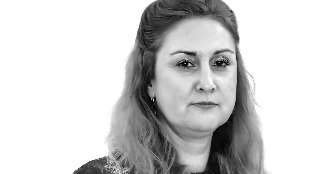 Neža Mrevlje- Redakcija Dnevnik 2024 - portreti za komentarje in kolumne - kolumnisti - komentatorji &ndash; novinarji - //FOTO: Tomaž Skale