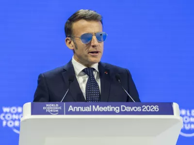 HANDOUT - 20 January 2026, Switzerland, Davos: French President Emmanuel Macron speaks during "Special Address by Emmanuel Macron, President of France session" at the World Economic Forum annual meeting in Davos. Photo: Valeriano Di Domenico/World Ecomonic Forum/dpa - ATTENTION: editorial use only and only if the credit mentioned above is referenced in full