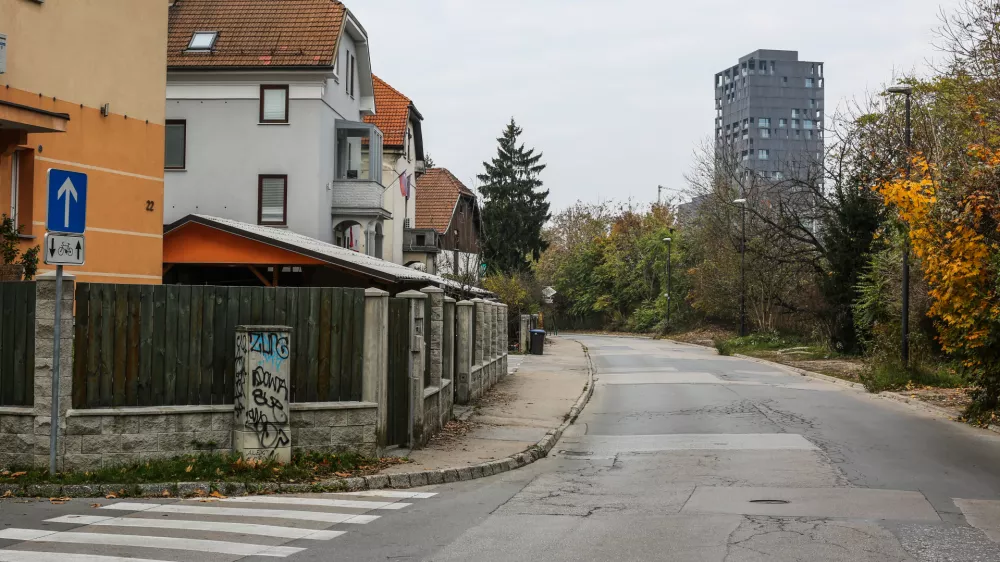 - 03.11.2017 &ndash; Grablovičeva ulica v Ljubljani -  //FOTO: Bojan Velikonja / Foto: Bojan Velikonja