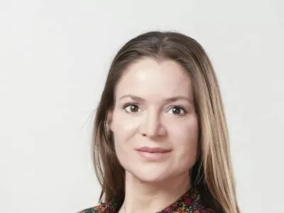 Nina Granda, arhitektkaurednica revije Outsider