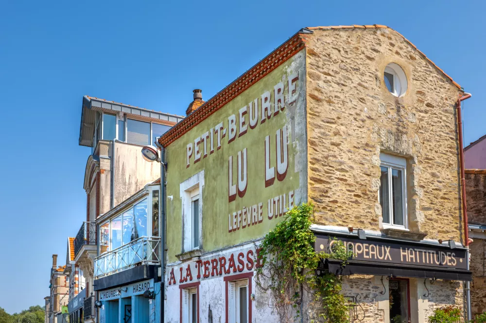 Petit beurre je bil prvič izdelan 1886 v Nantesu, od koder je tudi slika. / Foto: Istock