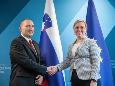 jože Podgor&scaron;ek, predsednik KGZS, Mateja Čalu&scaron;ić, ministrica za kmetijstvo, gozdarstvo in prehrano. Foto: MKGP 