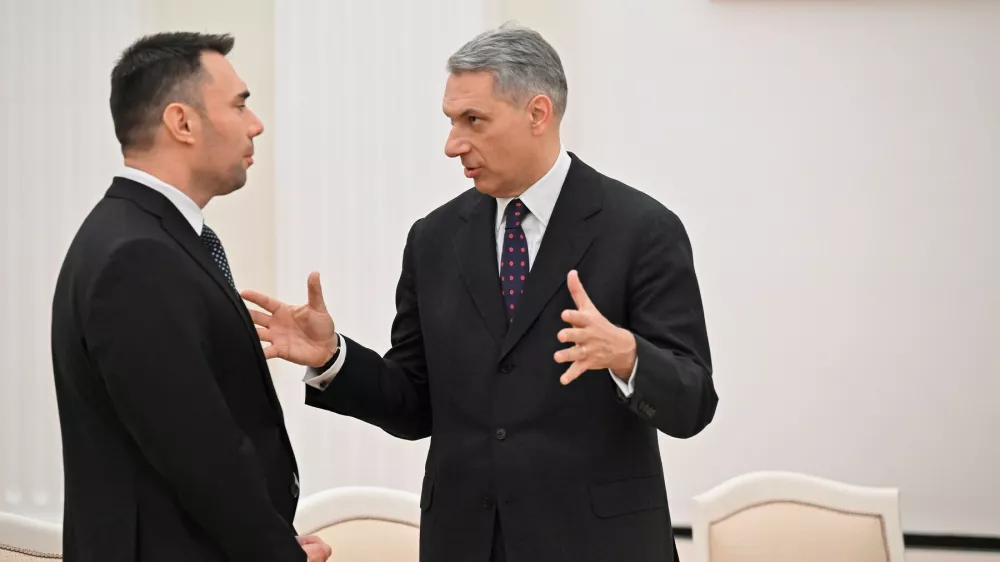 Janos Lazar (desno in Marcel Biro. Foto: Profimedia