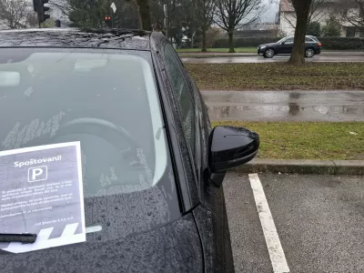 25.1.2026 - &Scaron;tepanjsko naselje - parkiranje - Obvestilo pred trgovino LidlFoto: Luka Cjuha