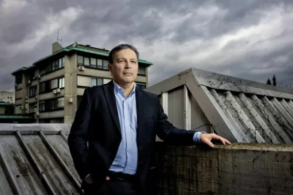 Portret: doc. dr. Matjaž Nahtigal, predstojnik Katedre za mednarodne odnose na Fakulteti za družbene vede