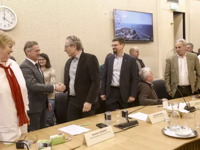 Minimalna plača skočila v sedmi razred, sindikati že pričakujejo nova pogajanja