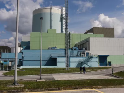 - jedrski reaktor - proizvodnja električne energije- Energetika, elektrika, samoskrba, daljnovod &mdash; 19.04.2023 &ndash; Nuklearna elektrarna Kr&scaron;ko (NEK), edina slovenska jedrska elektrarna, ki deluje od leta 1983 //FOTO: Bojan Velikonja