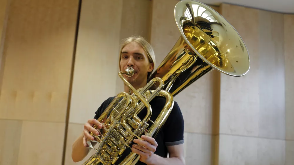 in&scaron;tumenti Helikon, trobila. - glasbila   //FOTO: Luka Cjuha