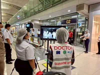 Airport health authorities wearing protective masks monitor passengers from international flights arriving at Suvarnabhumi International Airport in Bangkok, Thailand, January 25, 2026, following the implementation of health screening measures for passengers arriving from West Bengal, India, amid reports of a Nipah virus outbreak. Suvarnabhumi Airport Office /Handout via REUTERS  THIS IMAGE HAS BEEN SUPPLIED BY A THIRD PARTY.NO RESALES. NO ARCHIVES