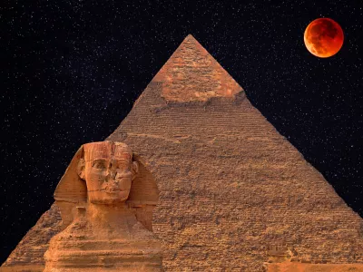 Kako skrivnostne so te zgradbe! / Foto: Istock