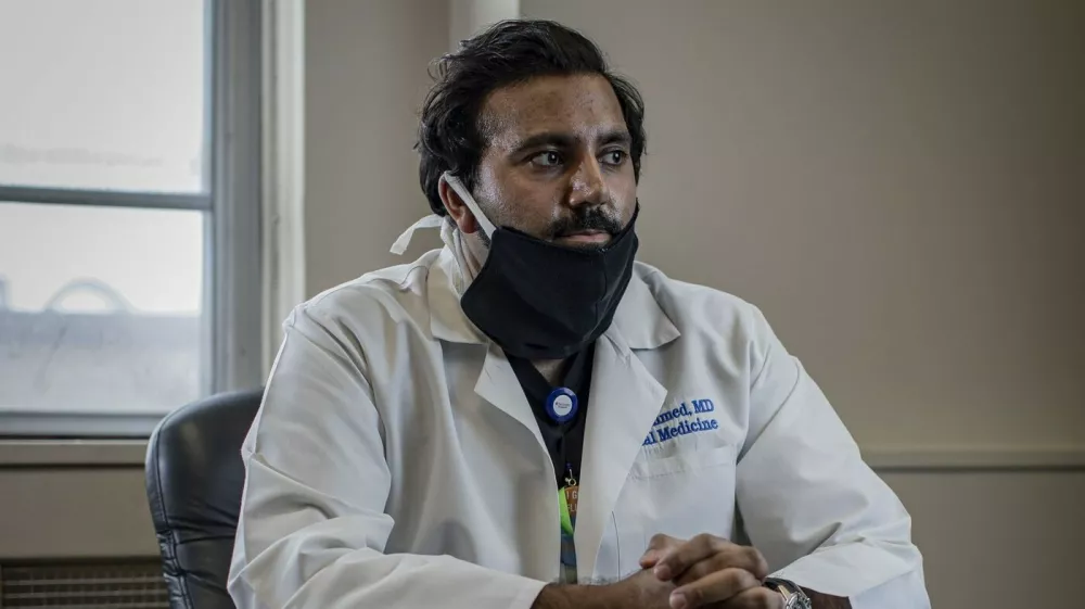 Anosh Ahmed, ko j e&scaron;e vodil bolni&scaron;nico Loreta v Chicagu. Foto: Profimedia