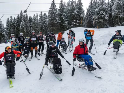 Kamp je na Rogli potekal od torka do četrtka, prva dva dneva pa sta minila v aktivnem smučanju in nadgradnji znanja. Foto: ZPS