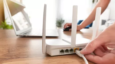 Če je naprava vseskozi prižgana, to prina&scaron;a tudi negativne posledice. / Foto: Istock