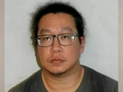 Vzgojitelj Vincent Chan je priznal, da je v vrtcu več let zlorabljal malčice. 