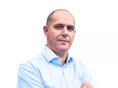 Po Golobu obrat v desno?