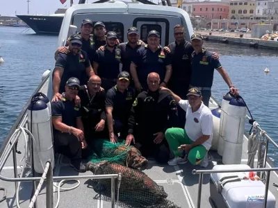 Policisti so najdbo predali arheologom. Foto: italijanska finančna policija