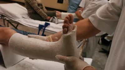 KC - Klinični center- Urgenca, zdravstvo - Urgentni kirurški blok - mavčarna - poškodba