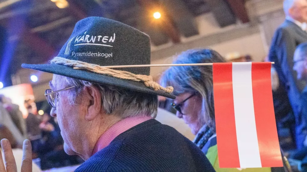 &Acirc; photonews.at/ - Klagenfurt, 17.01.2026, Messe. Neujahrstreffen der FPOE. Ueblicherweise in Voesendorf / Niederoesterreich, diesmal&ouml; jedoch in Klagenfurt / Kaernten. PHOTO: Publikum // New Year s meeting of the FPOE. Normally held in Voesendorf, Lower Austria, but this time in Klagenfurt, Carinthia. FPOE, Treffen, Grossveranstaltung Neujahrstreffen der FPOE *** &Acirc; photonews at Klagenfurt, 17 01 2026, Messe New Year s meeting of the FPOE Normally held in Voesendorf Lower Austria, but this time in Klagenfurt Carinthia PHOTO Publikum New Year s meeting of the FPOE Normally held in Voesendorf, Lower Austria, but this time in Klagenfurt, Carinthia FPOE, Treffen, Gro&szlig;veranstaltung New Year s meeting of the FPOE,Image: 1066769536, License: Rights-managed, Restrictions: imago is entitled to issue a simple usage license at the time of provision. Personality and trademark rights as well as copyright laws regarding art-works shown must be observed. Commercial use at your own risk.;PUBLICATIONxNOTxINxAUT, Model Release: no