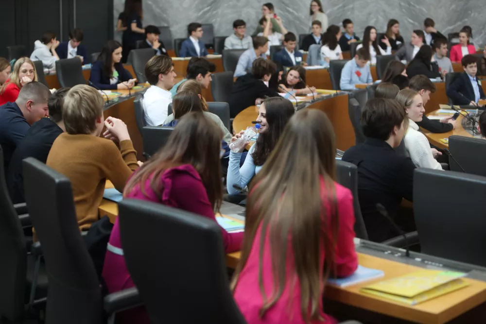 Mladi spreminjajo politično igro &ndash; v korist (skrajne) desnice