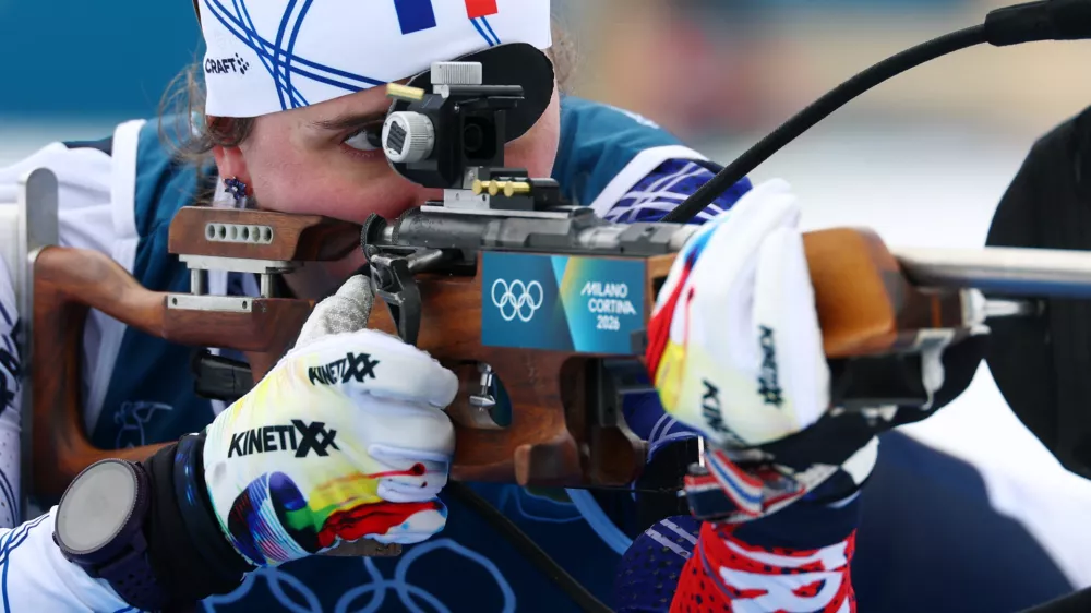 Milano Cortina 2026 Olympics - Biathlon Training - Anterselva Biathlon Arena, South Tyrol, Italy - February 07, 2026. Julia Simon of France in action on the shooting range during training REUTERS/Matthew Childs