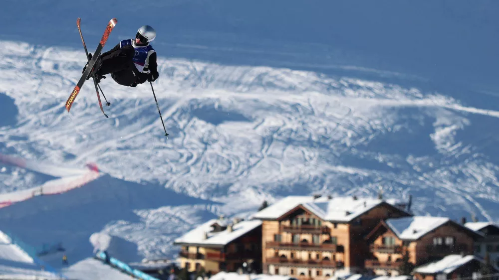 Milano Cortina 2026 Olympics - Freestyle Skiing - Men's Freeski Slopestyle Qualification - Livigno Snow Park, Livigno, Italy - February 07, 2026. Fabian Boesch of Switzerland in action during his run REUTERS/Hannah Mckay   TPX IMAGES OF THE DAY