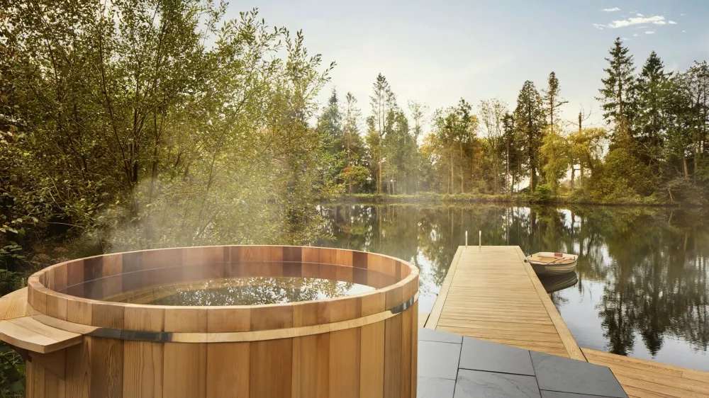 **EMBARGO 8:00am GMT Friday 16 January - NO ONLINE USE BEFORE THEN - FIRST PRINT USE Saturday 17 January**Omaze + RSPCA Lake District house - Sauna, Hot Tub and Lake exterior. // A wife who ignored her spouse�s suggestion to stop entering Omaze draws has won a �4.5M mansion and proclaimed - "this is precisely why I never listen to my husband." Nicola Dickinson, 59, became an instant multi-millionaire after winning the spectaular home in the Lake District that comes with its own private lake. She bought her winning entry for just �25 as part of her Omaze subscription and had been entering draws for four years. After the win she revealed her husband of 38 years Martyn, 58, repeatedly telling her she would �never win in a million years� � advice she�s now very glad she �ignored�. Photo released 15/01/2026,Image: 1066438561, License: Rights-managed, Restrictions: Editorial use, commercial use may require additional licenses. We don't use AI to make images which could be mistaken for news photos. AI use will be clearly indicated. Supplied on condition you ensure personal data is processed in compliance with UK GDPR, Model Release: no