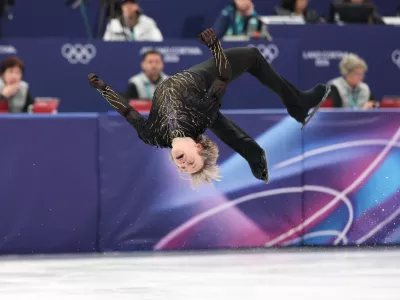 Italija, Milano.Zimske olimpijske igre 2026.Skupinsko tekmovanje v umetnostnem drsanju (moski).Ameriski umetnostni drsalec Ilia Malinin.