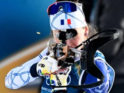 Milano Cortina 2026 Olympics - Biathlon - Mixed Relay 4 x 6km (M+W) - Anterselva Biathlon Arena, South Tyrol, Italy - February 08, 2026. Julia Simon of France in action during the Biathlon Mixed Relay 4 x 6km (M+W). REUTERS/Pawel Kopczynski   TPX IMAGES OF THE DAY
