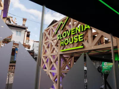 Italija, Cortina d'Ampezzo.Slovenska hisa v Cortini d'Ampezzo.