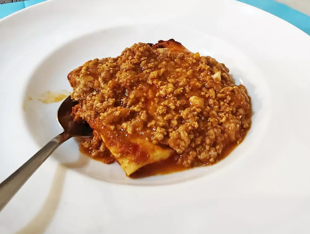 Mesna lazanja / Foto: Miha First