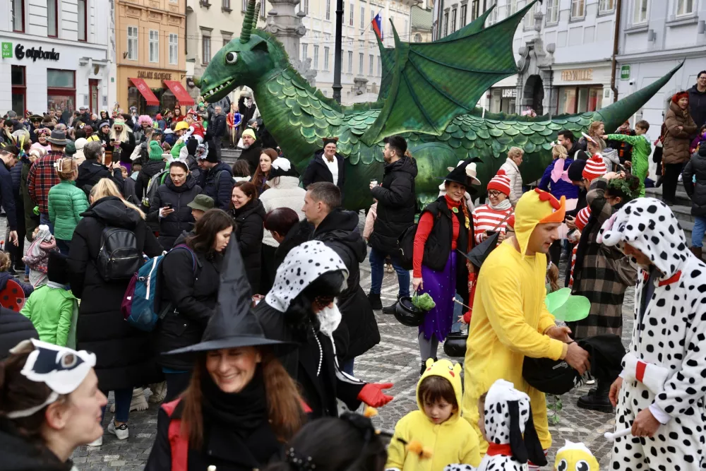 Ko zmaj zaple&scaron;e in maske oživijo: pustna čarovnija v sredi&scaron;ču mesta