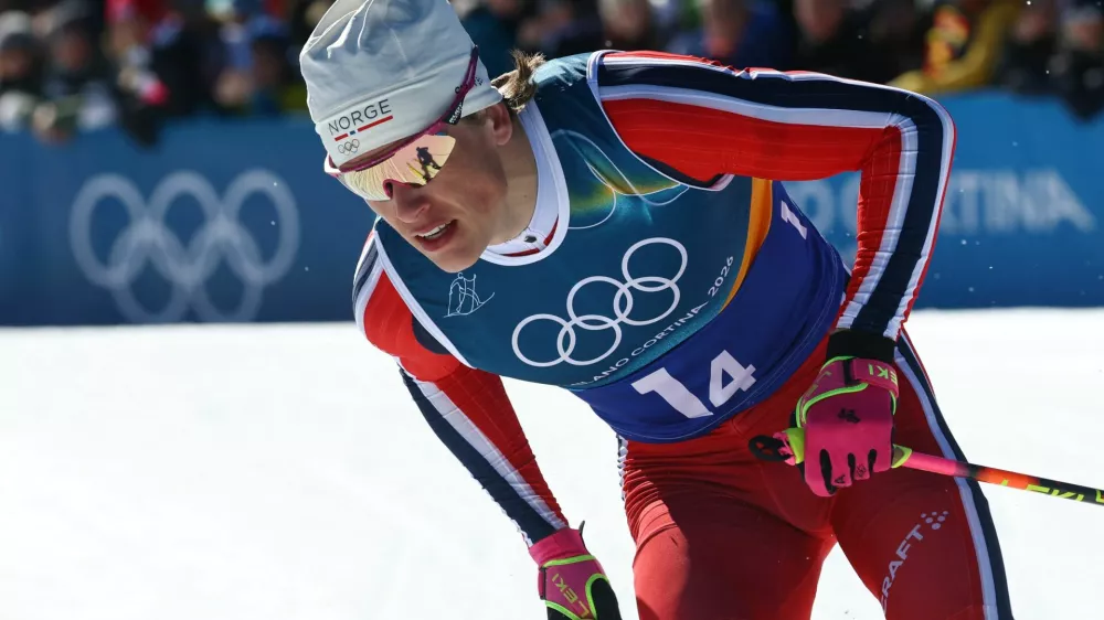 Milano Cortina 2026 Olympics - Cross-Country Skiing - Men's 4 x 7.5km Relay - Tesero Cross-Country Skiing Stadium, Lago, Italy - February 15, 2026. Johannes Hoesflot Klaebo of Norway in action during the Men's 4 x 7.5km Relay REUTERS/Kai Pfaffenbach