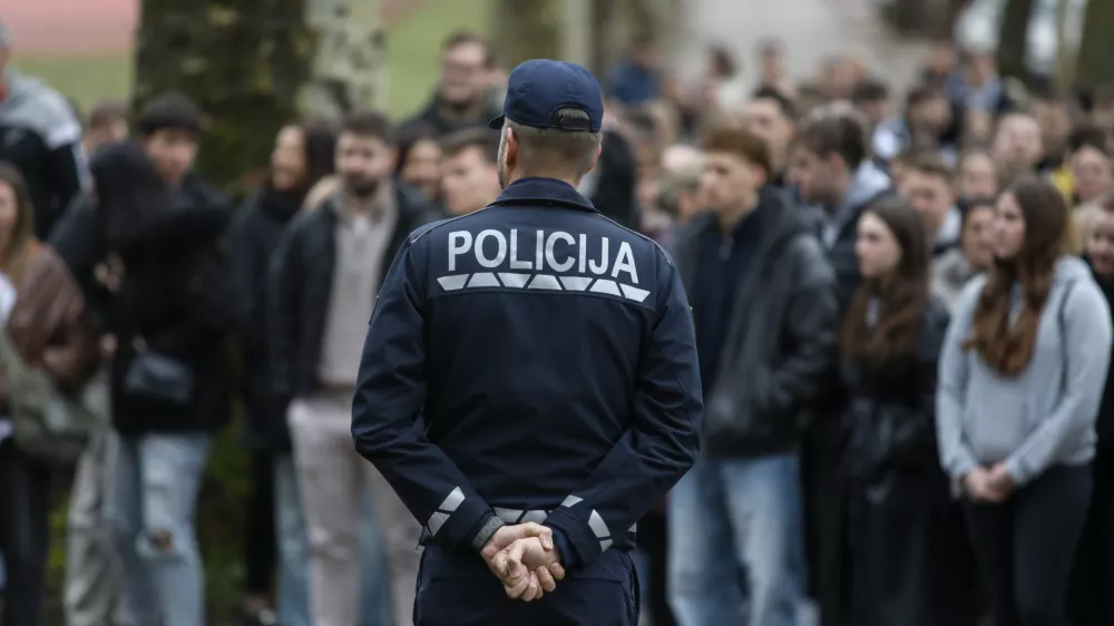 Simbolična fotografija policija13.2.2026 - informativni dan, informativni dnevi srednja &scaron;ola, policijska akademija Tacen Foto Luka Cjuha