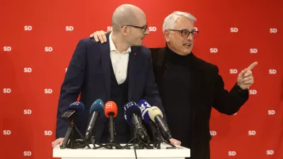 Matej Tašner Vatovec in Matjaž Han06.01.2026 - Predsednik SD Matjaž Han izjava za medije o aktualnih dogajanjih. Prestop poslanca Levice v SDFoto: Luka Cjuha