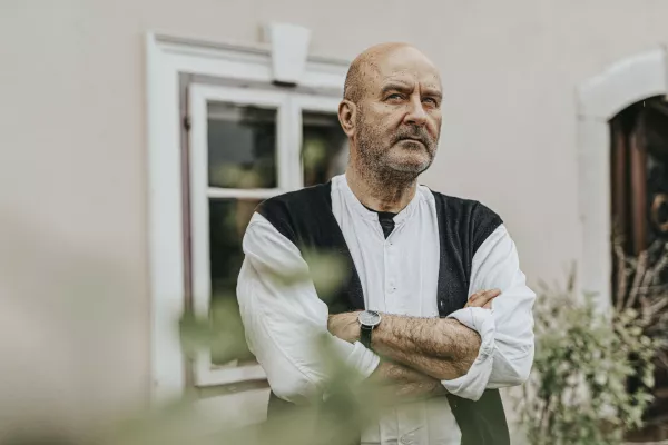 Naj ikonična stavba ostane veleblagovnica ali postane kaj drugega?