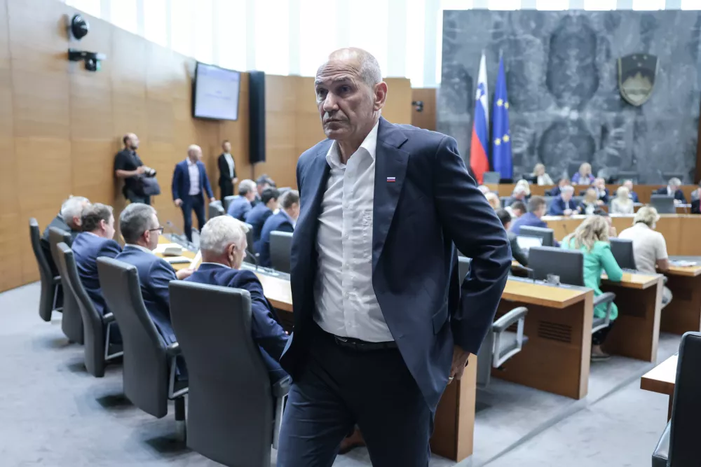 Janez Jan&scaron;a- 07.07.2025 - začetek redne seje DZ s poslanskimi vpra&scaron;anji ministrskemu zboru; DZ, velika dvorana, &Scaron;ubičeva 4, LJUBLJANA​//FOTO: Jaka Gasar / Foto: Jaka Gasar