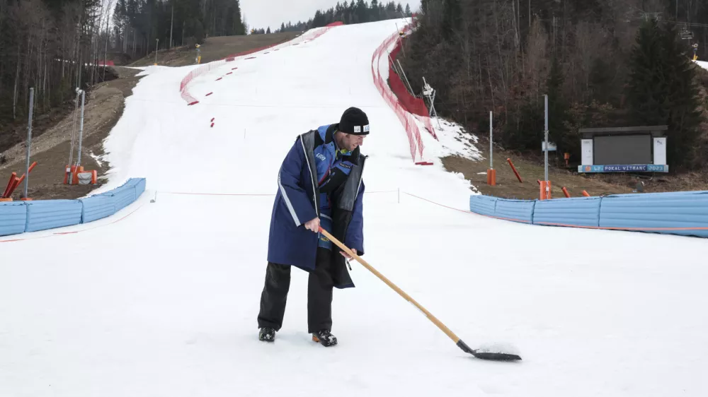 - 06.03. 2024 - priprava proge za odpadli pokal Vitranc, Podkoren //FOTO: Jaka Gasar / Foto: Jaka Gasar